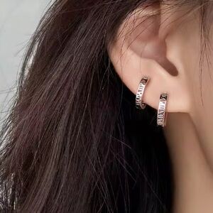 925 sterling  Silver  Gold Plated Roman Numeral Hoop Earrings